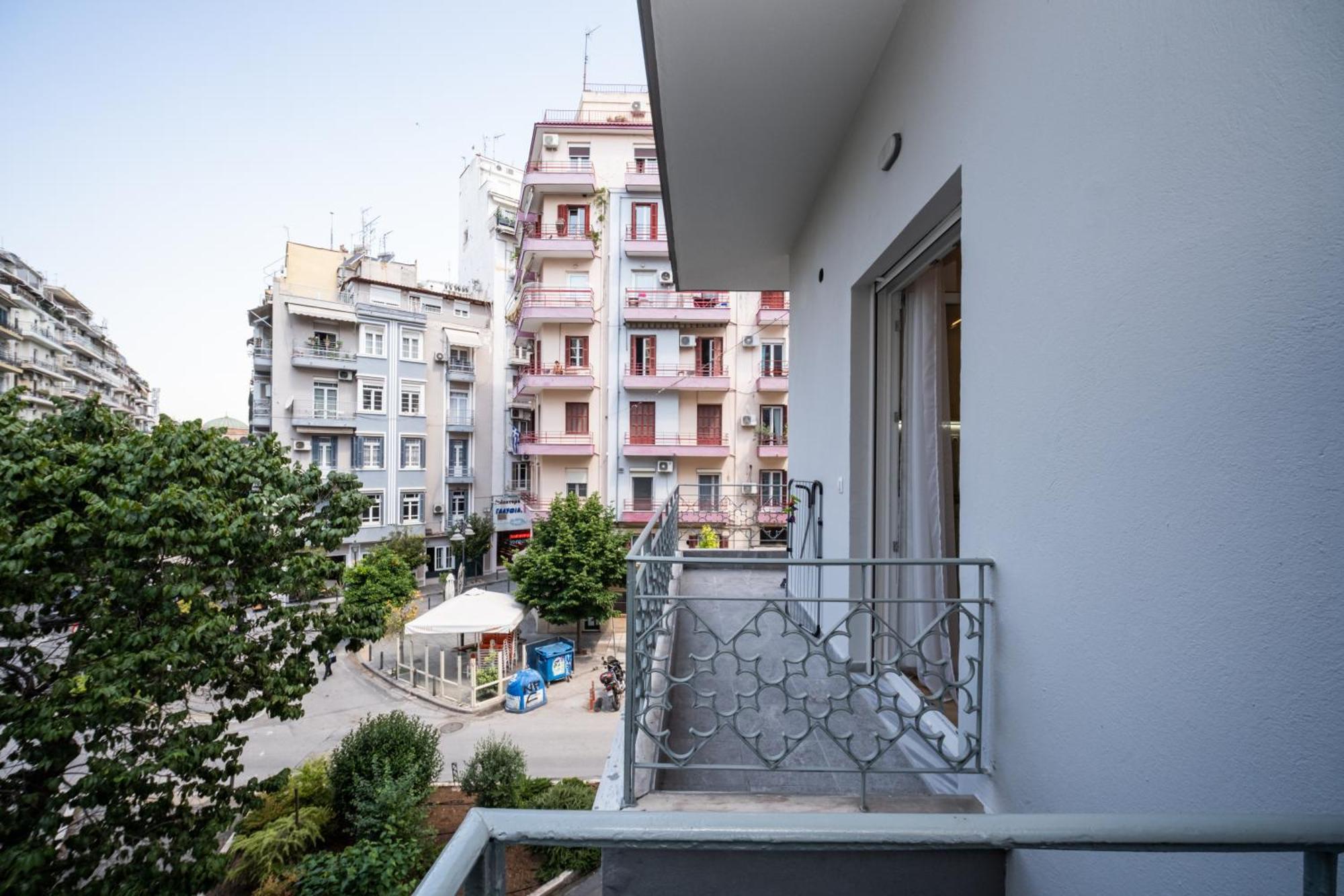 Agias Sofias Svolou Center 2 Apartment Солун Екстериор снимка